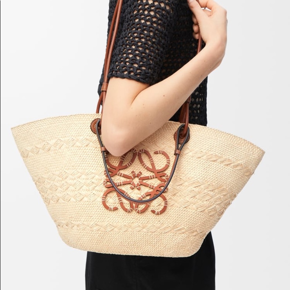 Loewe medium anagram raffia tote